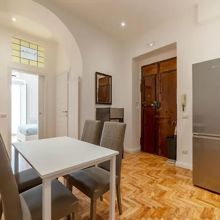 Rione Prati Elegant With Balcony Roma