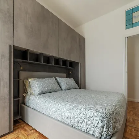 Rione Prati Elegant With Balcony Apartamento *
